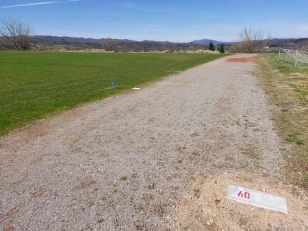 OBNAVLJAMO NOGOMETNO IGRIŠČE, ZAČASNO SMO UREDILI TEKAŠKO STEZO 2